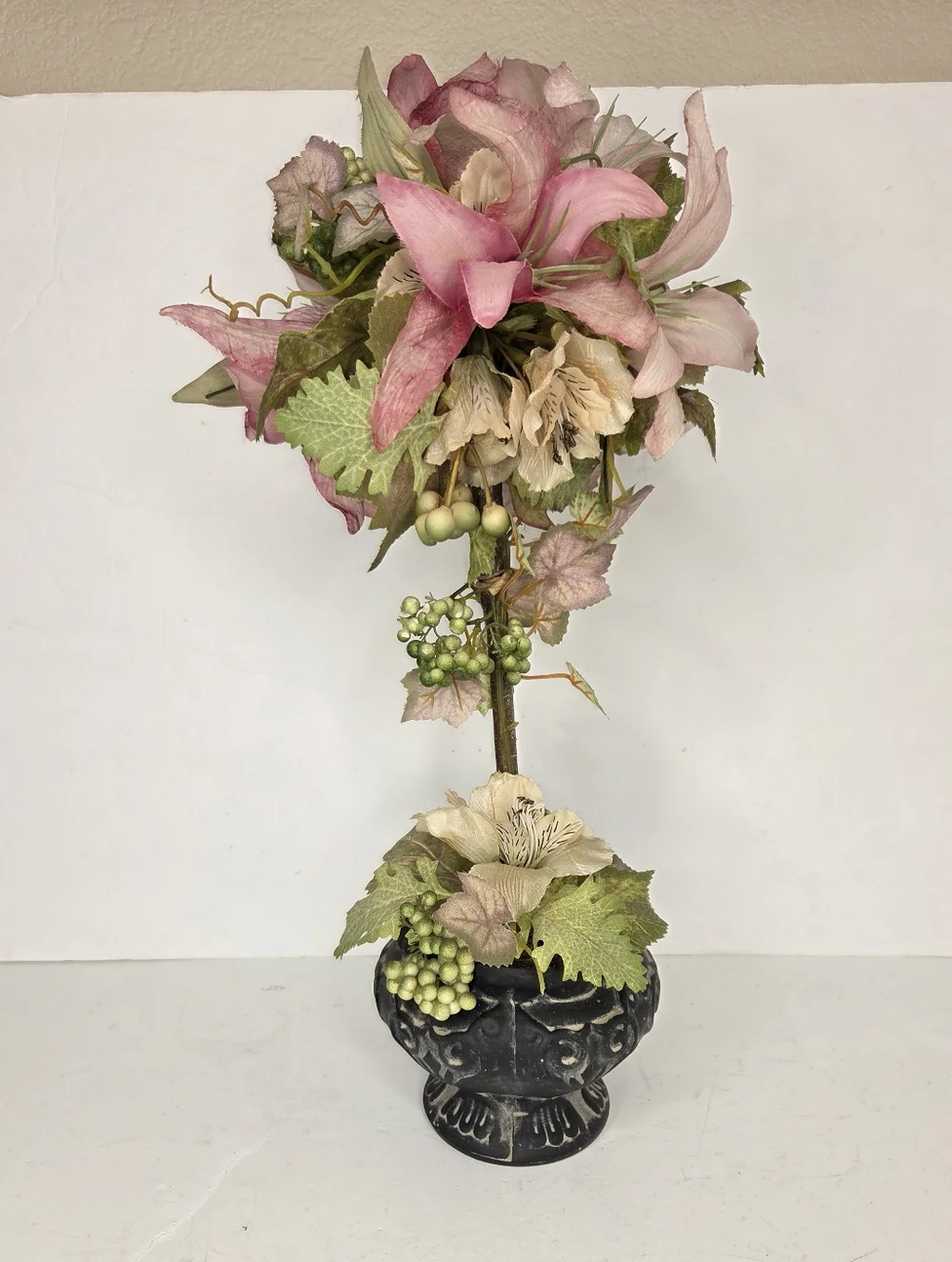 Home Interiors Lily Topiary‎ Floral Home Decor 2 Ft Tall Spring